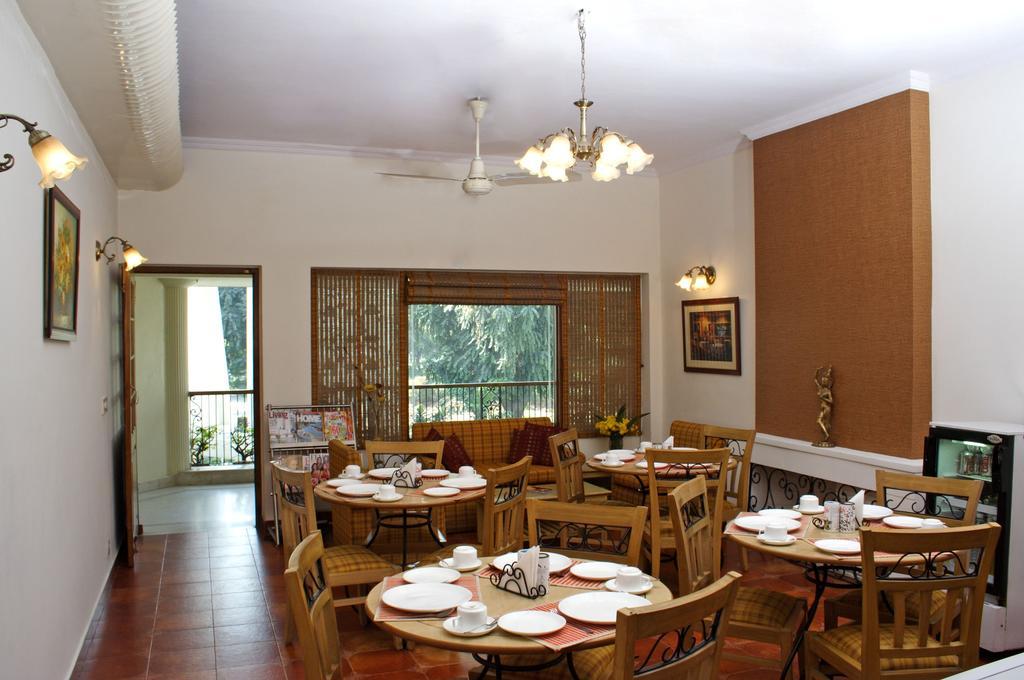 Ahuja Residency Golf Links Hotel New Delhi Ngoại thất bức ảnh