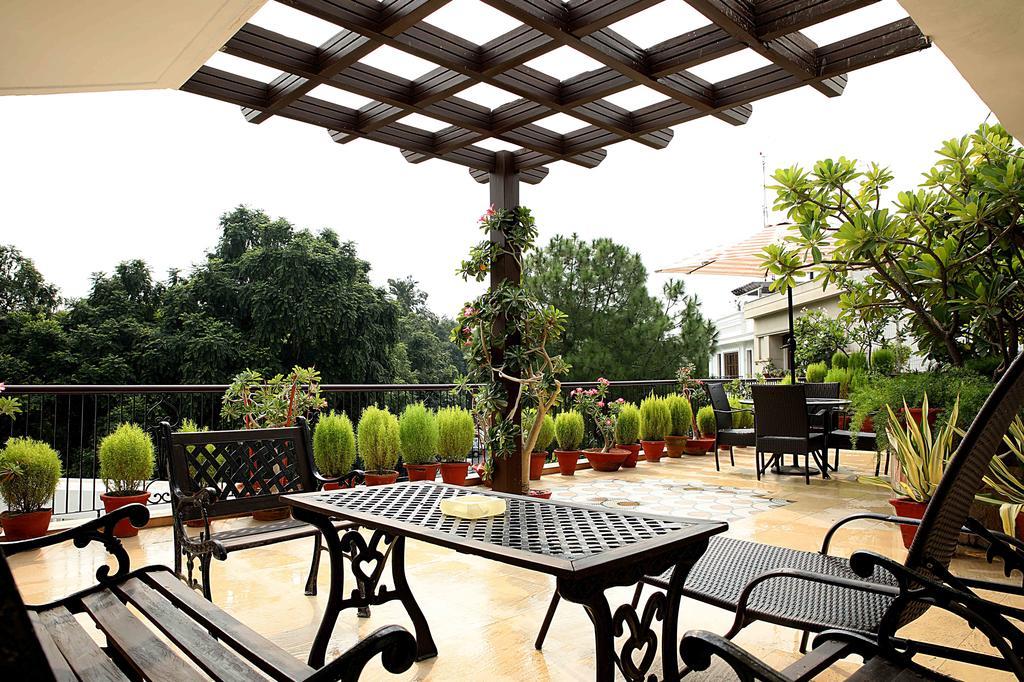 Ahuja Residency Golf Links Hotel New Delhi Ngoại thất bức ảnh