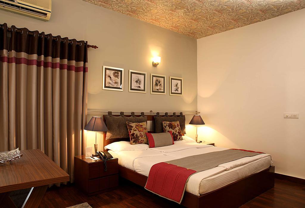 Ahuja Residency Golf Links Hotel New Delhi Ngoại thất bức ảnh