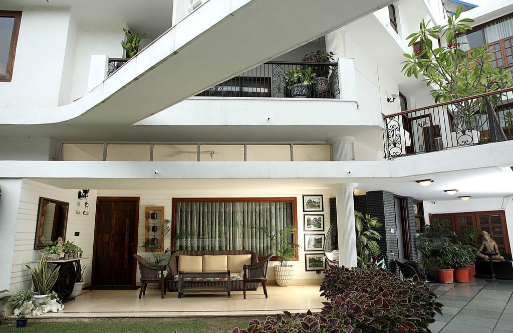 Ahuja Residency Golf Links Hotel New Delhi Ngoại thất bức ảnh