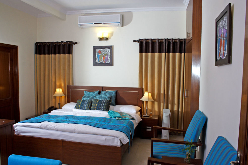 Ahuja Residency Golf Links Hotel New Delhi Ngoại thất bức ảnh
