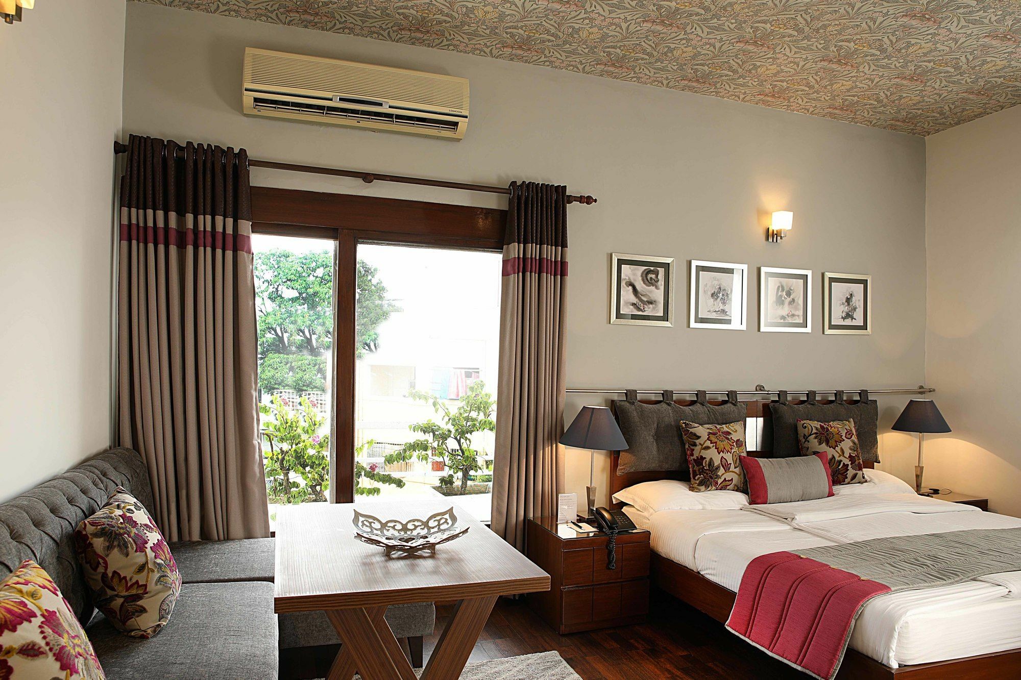 Ahuja Residency Golf Links Hotel New Delhi Ngoại thất bức ảnh