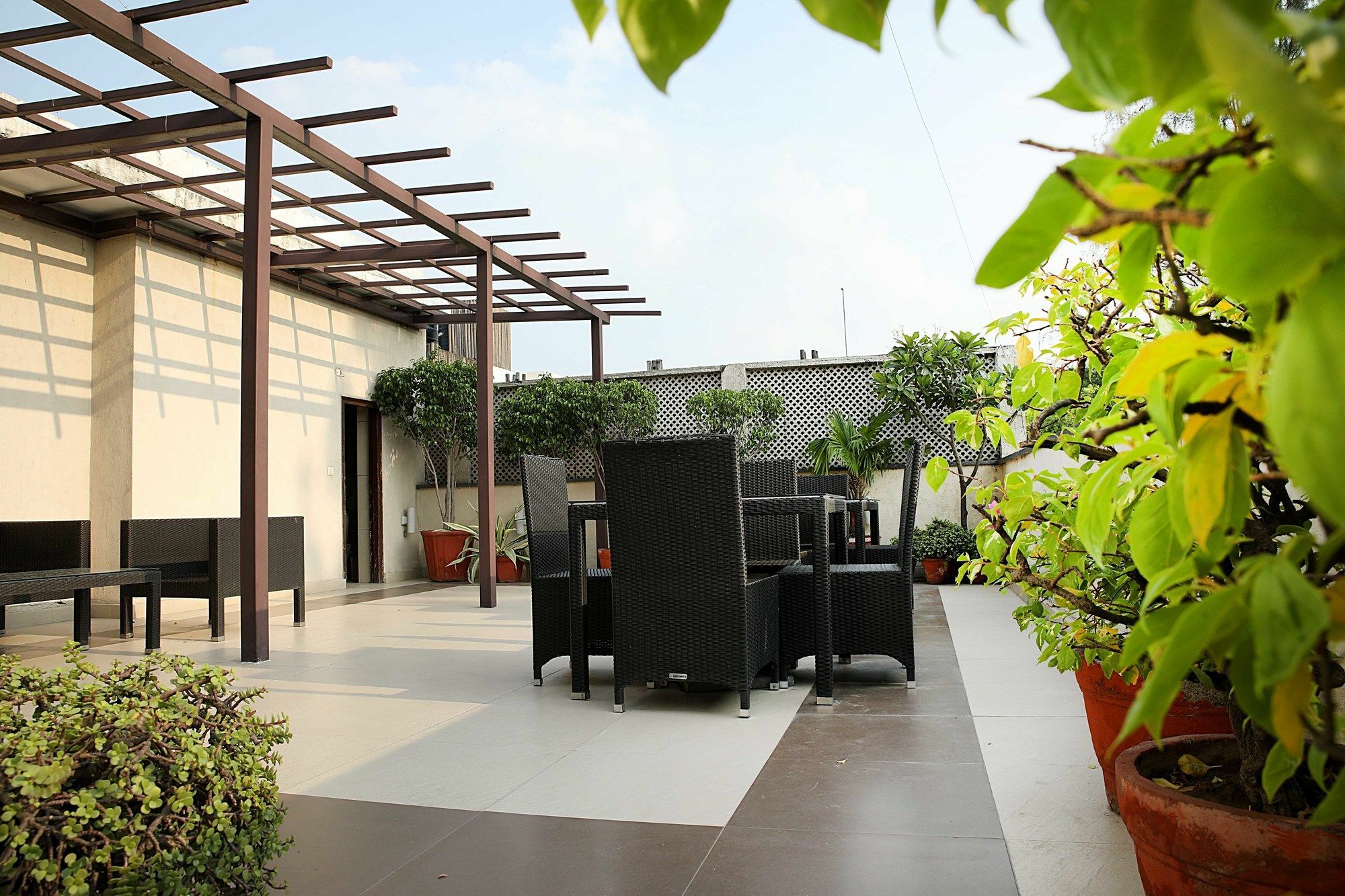 Ahuja Residency Golf Links Hotel New Delhi Ngoại thất bức ảnh