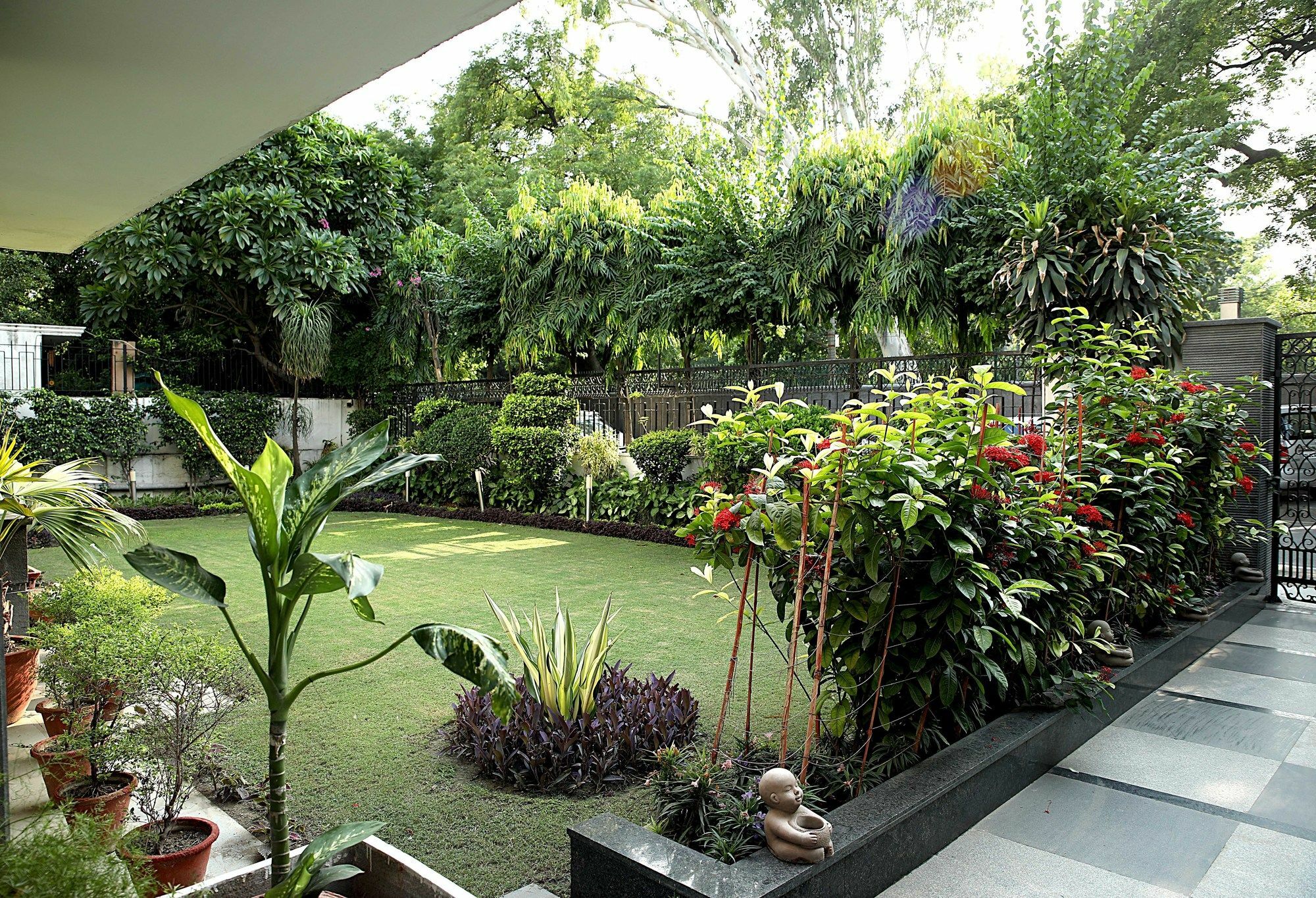 Ahuja Residency Golf Links Hotel New Delhi Ngoại thất bức ảnh